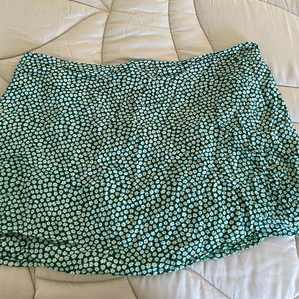 Showpo: Daisy green skirt